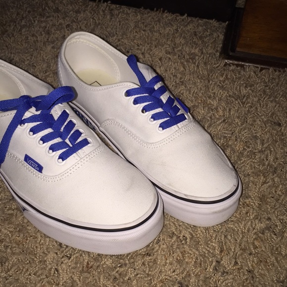 Vans - Picture 3 of 3